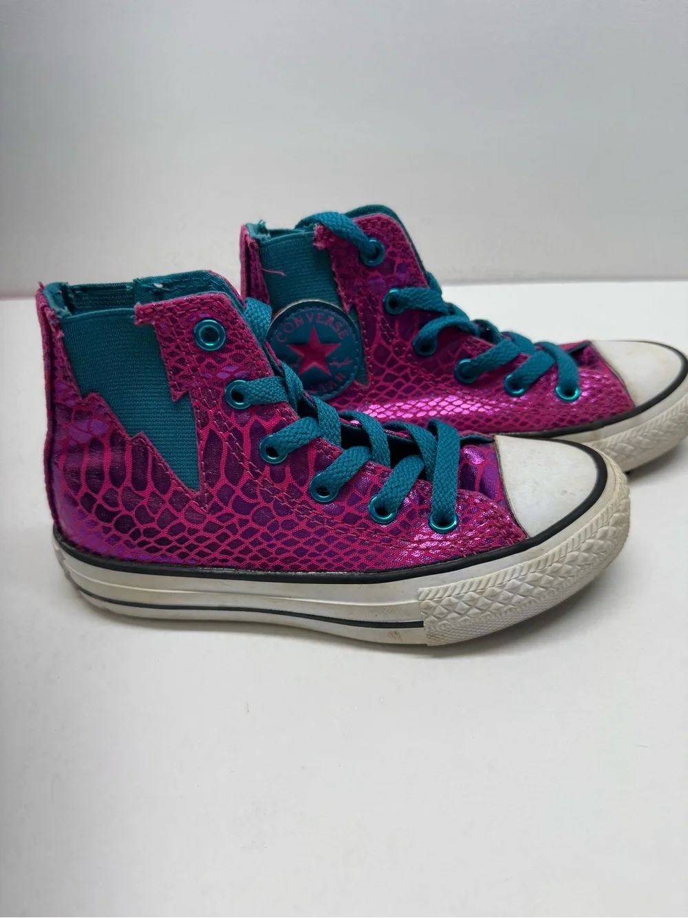 Converse Youth High-Top Sneakers in Teal with Pink Stitching